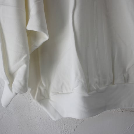 **2024s/s分到着**atelier naruse アトリエナルセ　コットン鹿の子バルーンカットソー　cotton kanoko balloon cut&sewn