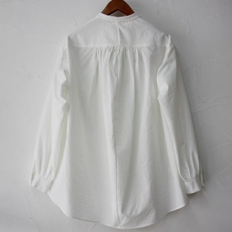 SUSURI ススリ　ヘムレンシャツ　#greenish black , off white