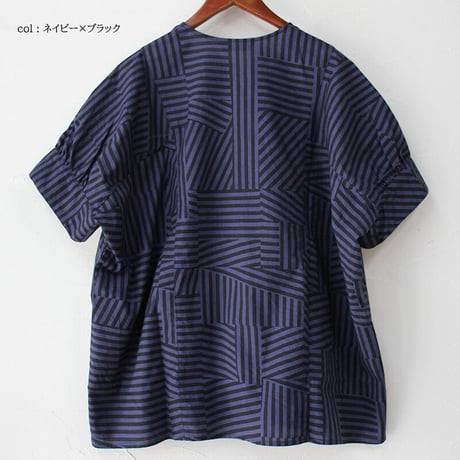homspun ホームスパン　パッチワークストライププリントVネックブラウス　#オフ白×オリーブ、エンジ×ネイビー、ネイビー×ブラック