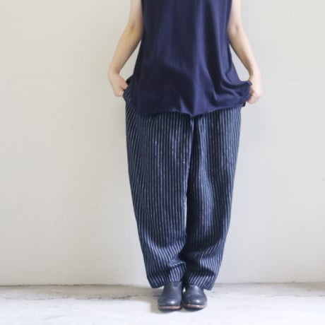 TRAVAIL MANUEL トラバイユマニュアル　リネンストライプスラントリボンパンツ　#ネイビー、グレー