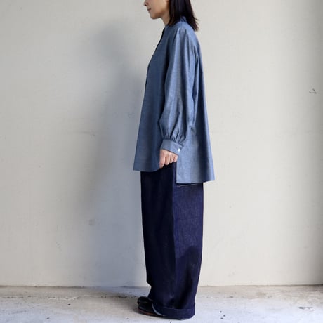 Linenya リネンヤ　インディゴシャンブレースリットセミロングシャツ　#インディゴ