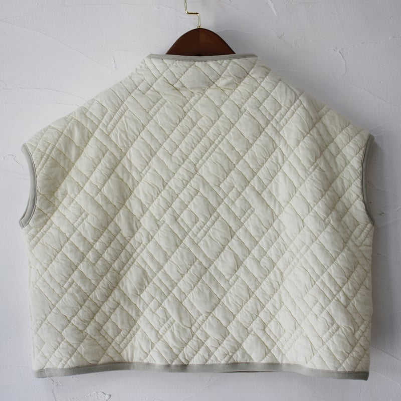 またまた再々入荷**Linenya リネンヤ キルティングベスト #アイボリー