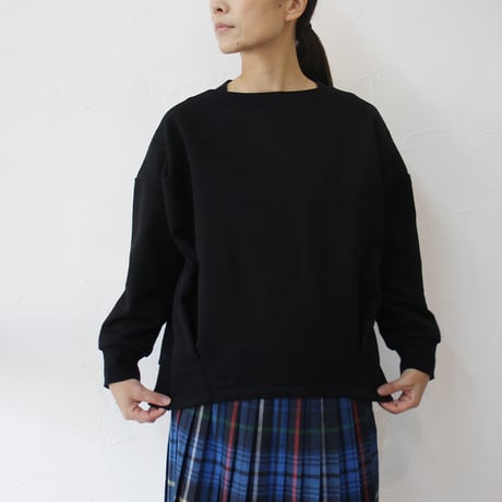 maomade マオメイド　きれいめしっかり裏毛変形ネックタック入りプルオーバー