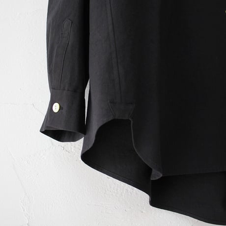 SUSURI ススリ　ヘムレンシャツ　#greenish black , off white