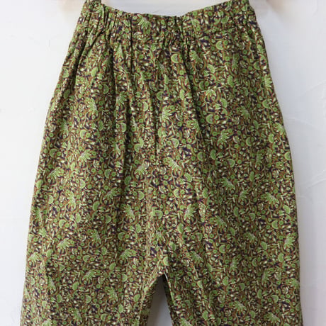 **再入荷**TRAVAIL MANUEL トラバイユマニュアル　ボタニカルプリントスラントリボンパンツ　#グリーン、ブラック