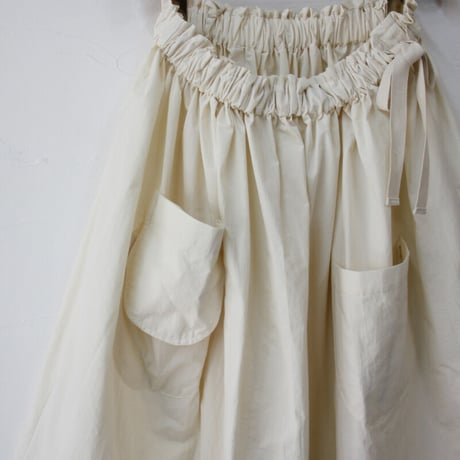 **再入荷** sasanqua by trees サザンカバイツリース　高密度ポプリンアシメレイヤーポケットスカート　#アイボリー、カーキ、ブラック