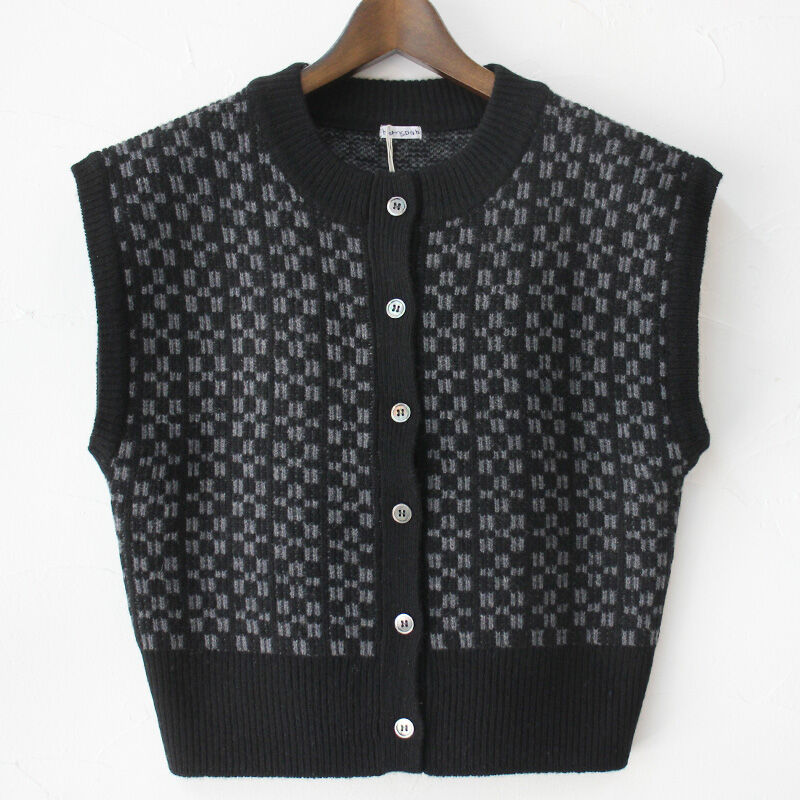 homspun ニットベスト　黒 再入荷** homspun ホームスパン メリノウール前開きベスト #アイボリー