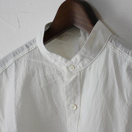 ARTE POVERA アルテポーヴェラ　インドセルビッチスタンドフレンチシャツ　#ホワイト、スミクロ