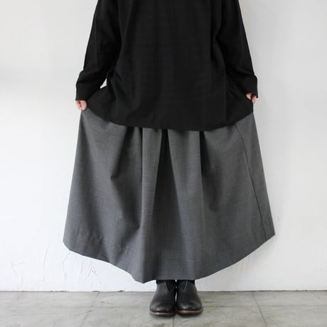 **またまた再入荷**　homspun ホームスパン　ウールトロピカルクロスギャザースカート　#ベージュ、チャコール、ネイビー　【送料無料】