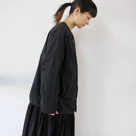 **再入荷** TRAVAIL MANUEL トラバイユマニュアル　T/Cバイオウェザーノーカラーブルゾン　#ブラック、カーキ