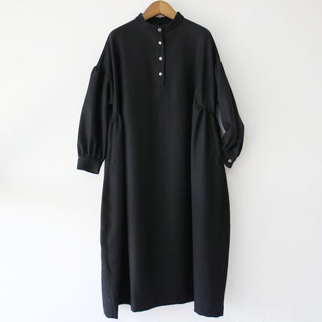 **再入荷** Linenya リネンヤ　ウール長袖スタンドカラーワンピース　#ブラック、グレー