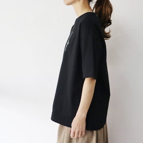 **再入荷** amne アンヌ　”kafe”　カフェ柄半袖Tシャツ　#ホワイト、ブラック