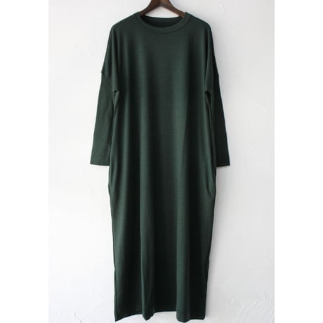 CAERULA カエルラ　ウォッシャブルウールワンピース　#ブラック、レッド、グリーン