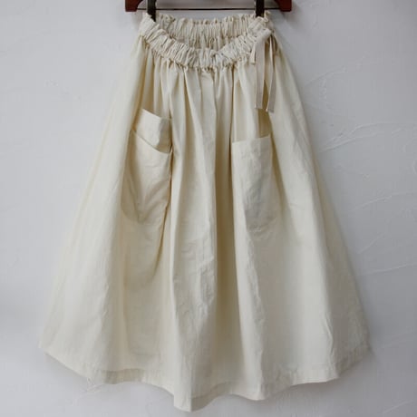 **再入荷** sasanqua by trees サザンカバイツリース　高密度ポプリンアシメレイヤーポケットスカート　#アイボリー、カーキ、ブラック