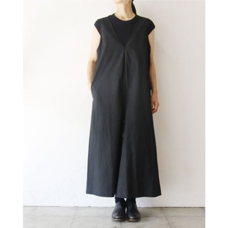 **またまたまた再入荷**Linenya リネンヤ　コットンVネックサロペット　#ネイビー、チャコール、ブラック