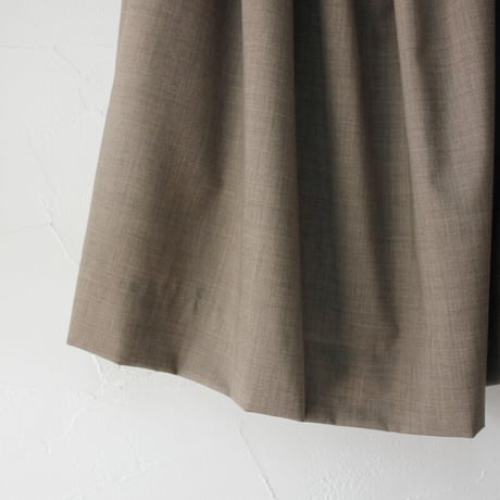 **またまた再入荷**　homspun ホームスパン　ウールトロピカルクロスギャザースカート　#ベージュ、チャコール、ネイビー　【送料無料】