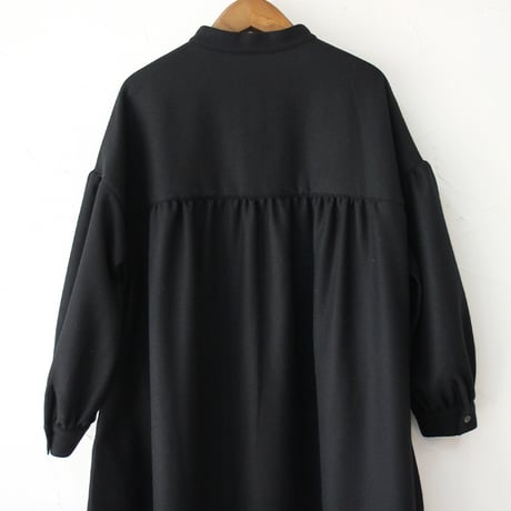 **再入荷** Linenya リネンヤ　ウール長袖スタンドカラーワンピース　#ブラック、グレー