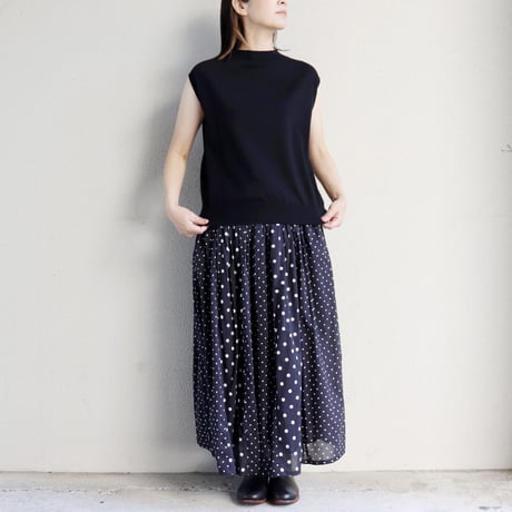 **再入荷** Linenya リネンヤ as it is. コットンノースリーブニット　#アイボリー、ブラック