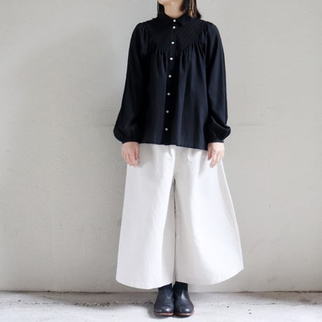 MAGALI マガリ　ハイカウントコットンリネン・コクーンパンツ　#ブラック、オートミール