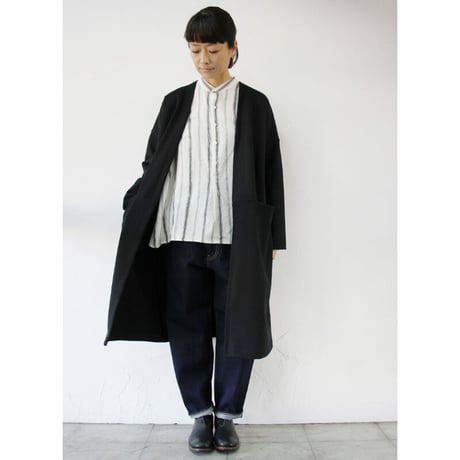 TRAVAIL MANUEL トラバイユマニュアル　クッションダンボールエアコート　♯モカ、チャコール、ブラック　【送料無料】