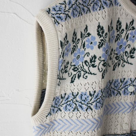 ASEEDONCLOUD アシードンクラウド　Flower Jacquard Knit Vest #オフ白、ブラック　【送料無料】
