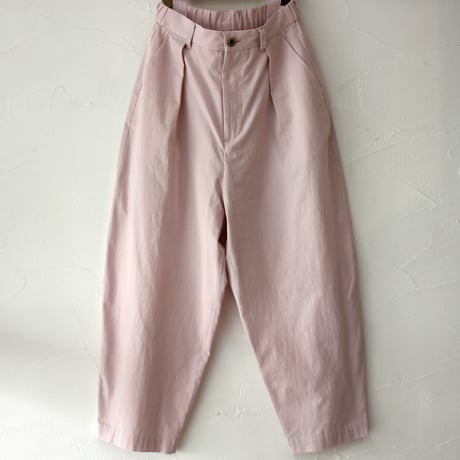 atelier naruse アトリエナルセ　コットンツイルタックパンツ　cotton twill tuck pants　#ピンク、チャコール
