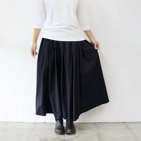 **またまた再入荷**　homspun ホームスパン　ウールトロピカルクロスギャザースカート　#ベージュ、チャコール、ネイビー　【送料無料】
