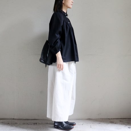 MAGALI マガリ　ハイカウントコットンリネン・コクーンパンツ　#ブラック、オートミール