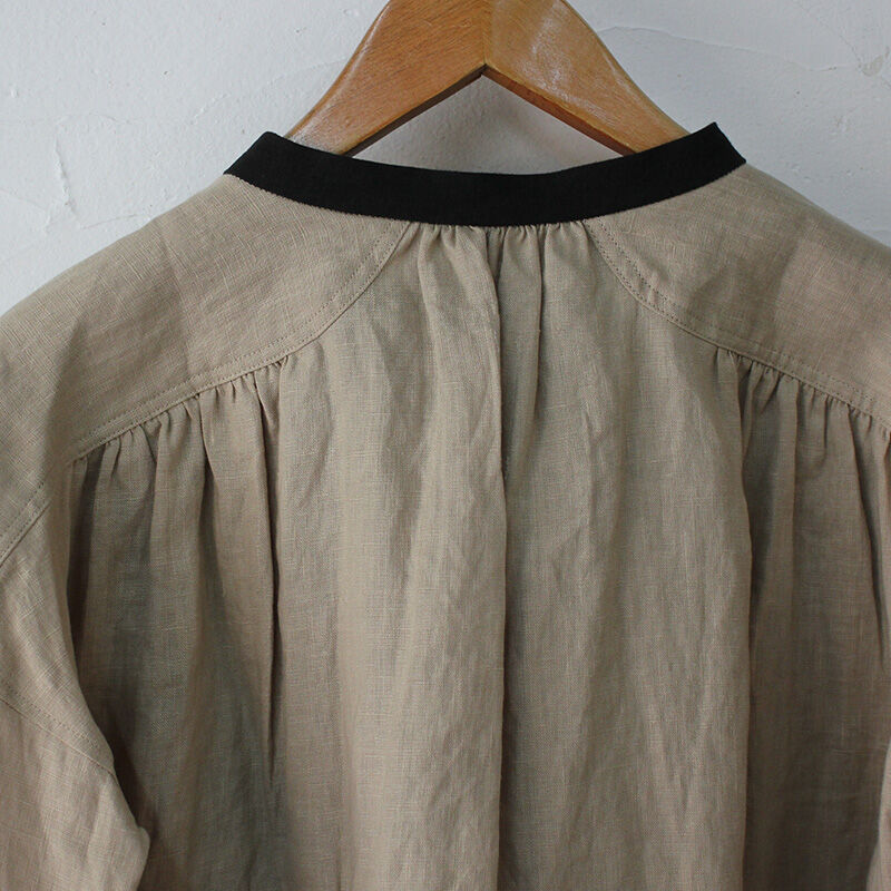 マガリ magali くるみボタン リネン ブラウス(24SS) マガリ magali くるみボタン リネン ブラウス(24SS)