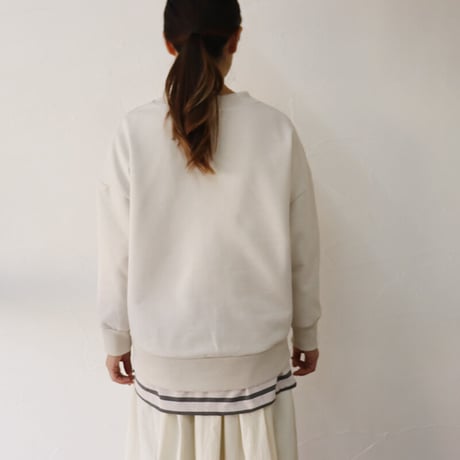 maomade マオメイド　きれいめしっかり裏毛変形ネックタック入りプルオーバー