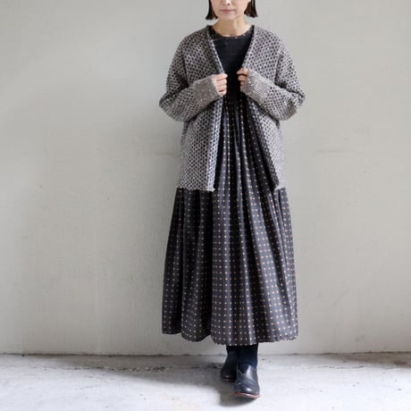 **再入荷**homspun ホームスパン　ナチュラルネップジャガードカーディガン　#ベージュ、ブラウン