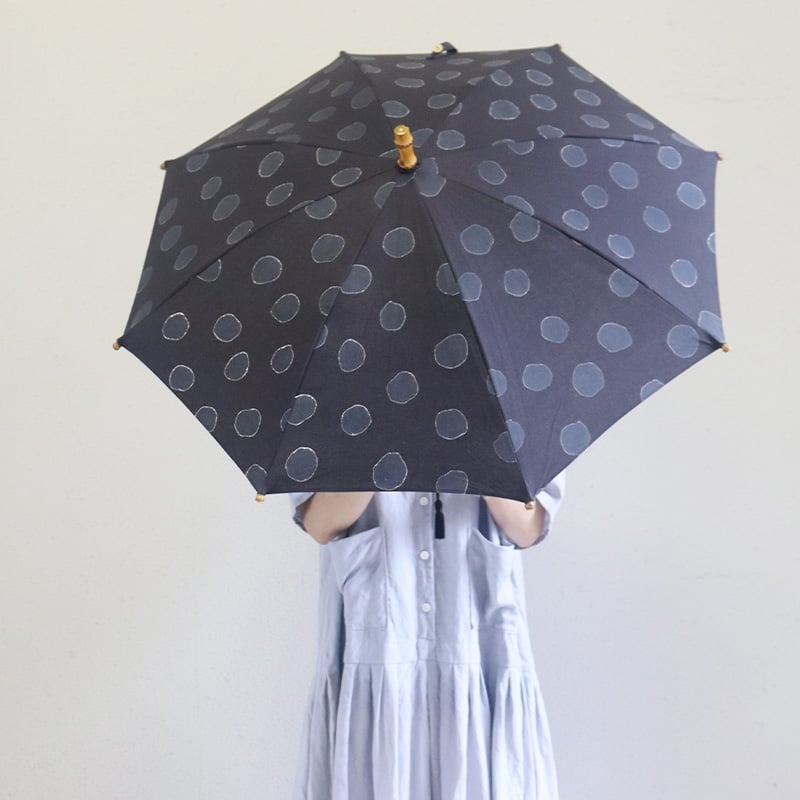 新柄到着** ツタエノヒガサ tutaee きつねのたすき(注染) 日傘 新柄到着** ツタエノヒガサ tutaee きつねのたすき(注染) 日傘