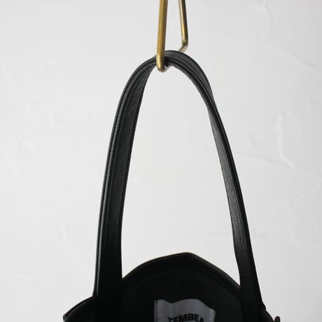 TEMBEA テンベア　GOAT LEATHER BAGUETTE TOTE MINI　#ブラック　【送料無料】