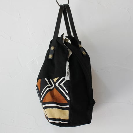 ARTE POVERA アルテポーヴェラ　SuKiMaリメイク インドハンドプリント巾着BAG（M)　#ブラウン、ブラック