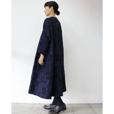 **最終在庫分再入荷** SUSURI ススリ　フィンレットドレス　#navy 【送料無料】