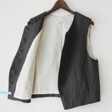 **またまた再入荷** atelier naruse アトリエナルセ　linen vest　リネンベスト　#ベイジュ、チャコール