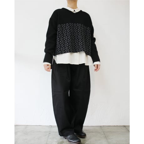 homspun ホームスパン　メリノウールVネックプルオーバー　#ブラックｘチャコール