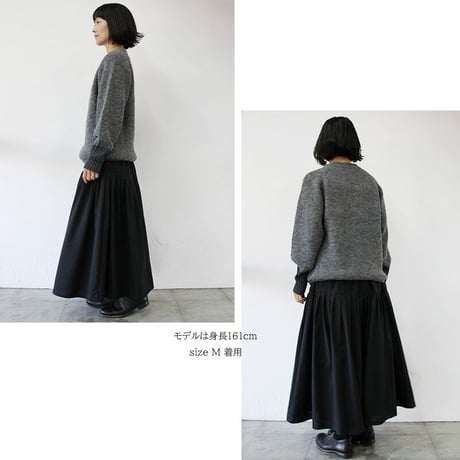 **再入荷** homspun ホームスパン　ウールトロピカルクロス裏付きタックスカート　#ブラック　【送料無料】