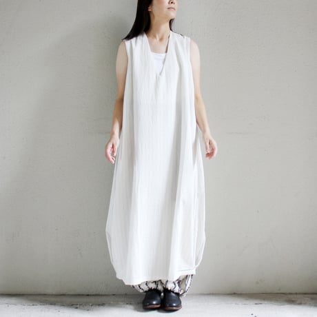 KHA:KI カーキ　FOIL PRINT STRIPE DRESS　#ecru 【送料無料】