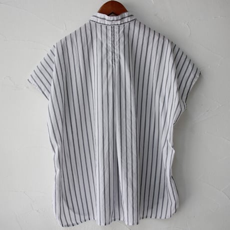 ARTE POVERA アルテポーヴェラ　タイプライターストライプフレンチスタンドシャツ　#白、ベージュ