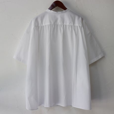 **再入荷**　Linenya リネンヤ　ピンタック半袖ブラウス　#ホワイト、ブルーシャンブレー