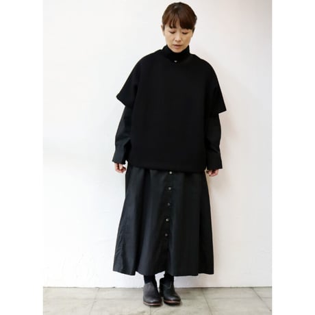 TRAVAIL MANUEL トラバイユマニュアル　クッションダンボールTプルオーバー　#チャコール、ブラック