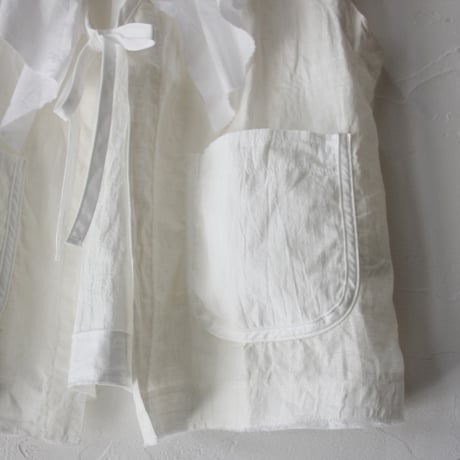 ARTE POVERA アルテポーヴェラ　リネン＆コットンMIXギャザーカラーベスト　#ブラック、ホワイト