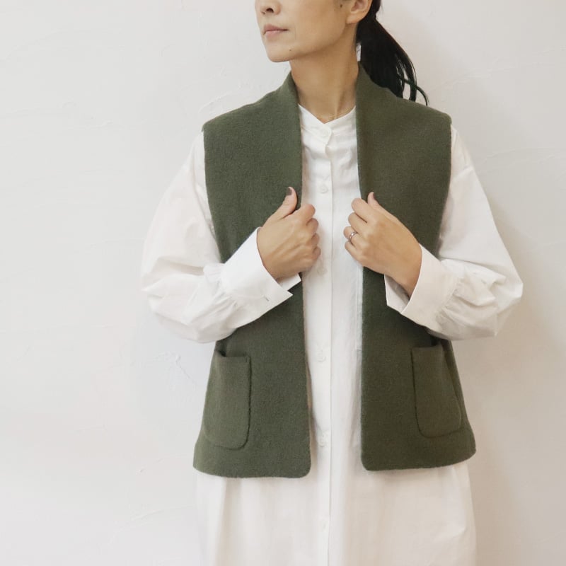 ナエ　Na.e Standard Wool Vest チャコール ウールベスト ナエNa.e Standard Wool Vest チャコール ウールベスト