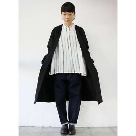 TRAVAIL MANUEL トラバイユマニュアル　クッションダンボールエアコート　♯モカ、チャコール、ブラック　【送料無料】