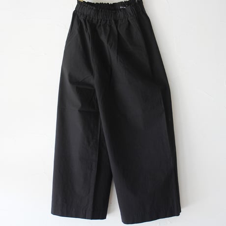 TRAVAIL MANUEL トラバイユマニュアル　ハイツイストポプリンルーズバギーパンツ　#チャコール、ブラック