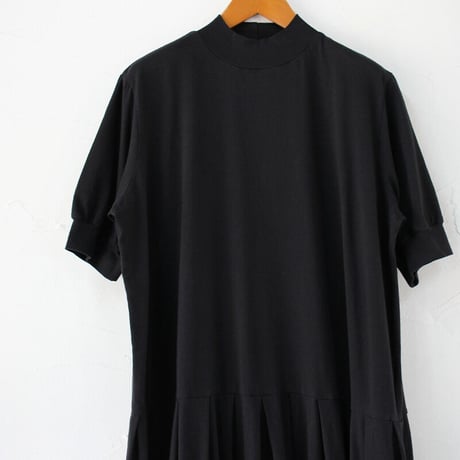 **再入荷** homspun ホームスパン　30/1天竺ハイネック半袖ワンピース　#ブラック　【送料無料】