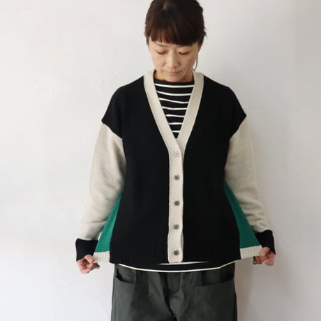**再入荷**　mao made マオメイド　ウールクレイジーパターンカーディガン　#ブラック、ネイビー、レッド