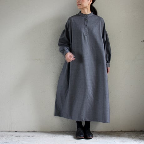 **再入荷** LinenYa リネンヤ　ウールサキソニー長袖スタンドカラーワンピース　#グレー