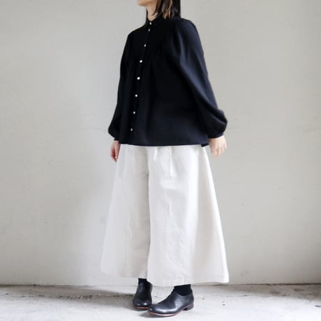 MAGALI マガリ　ハイカウントコットンリネン・コクーンパンツ　#ブラック、オートミール